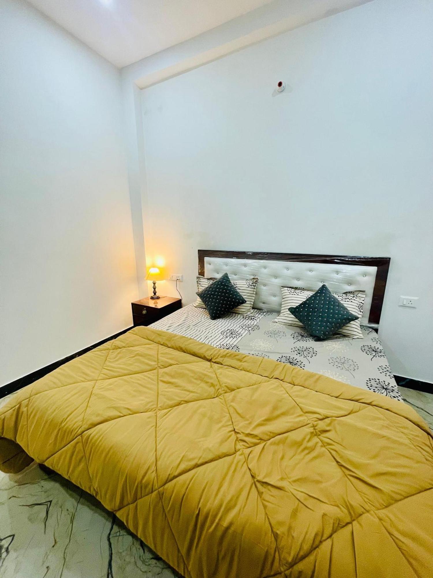 Amrita Residency Villa พาราณสี ภายนอก รูปภาพ