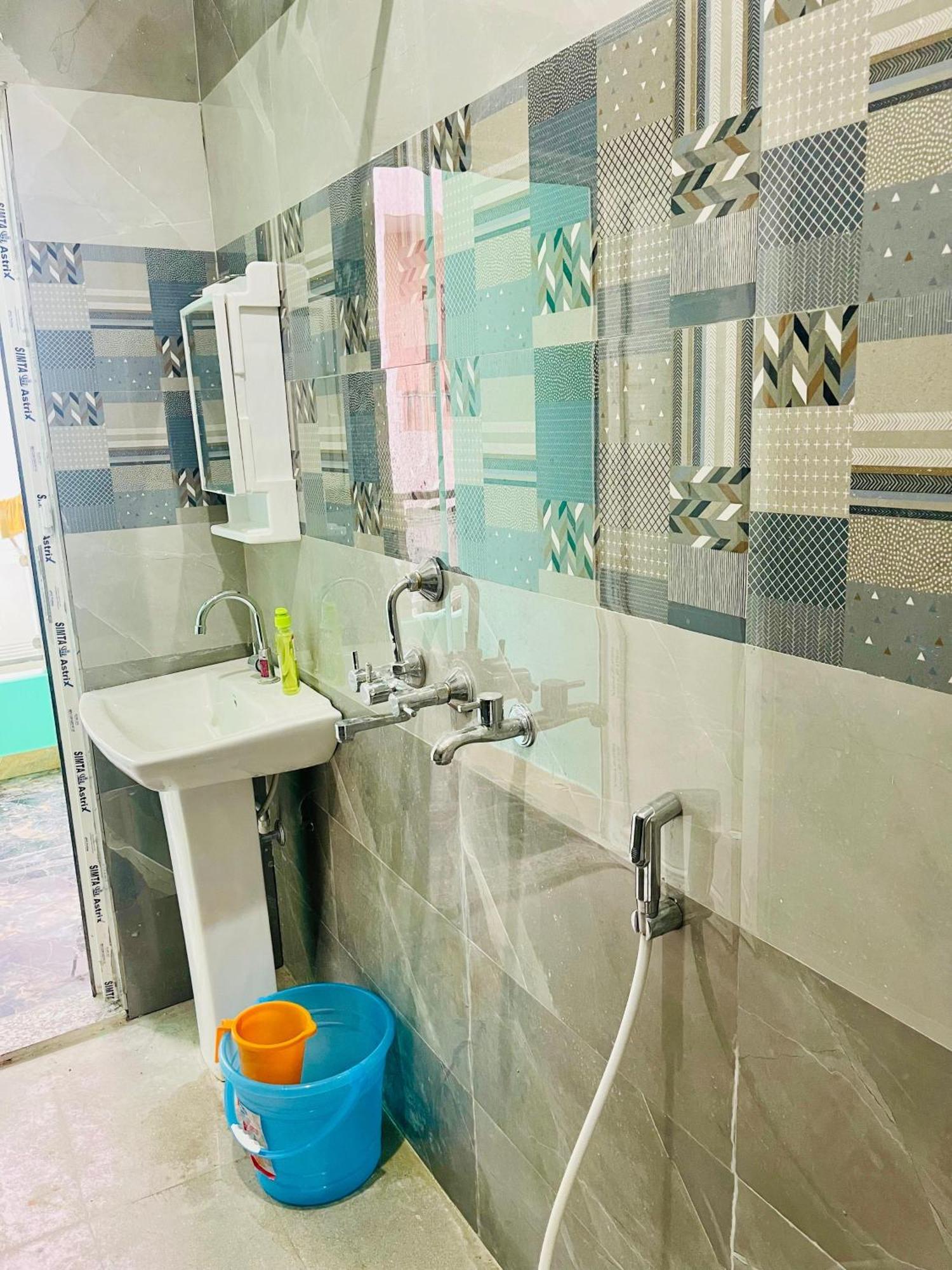 Amrita Residency Villa พาราณสี ภายนอก รูปภาพ